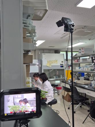 Filming the G-LAMP program promotional video in the lab.